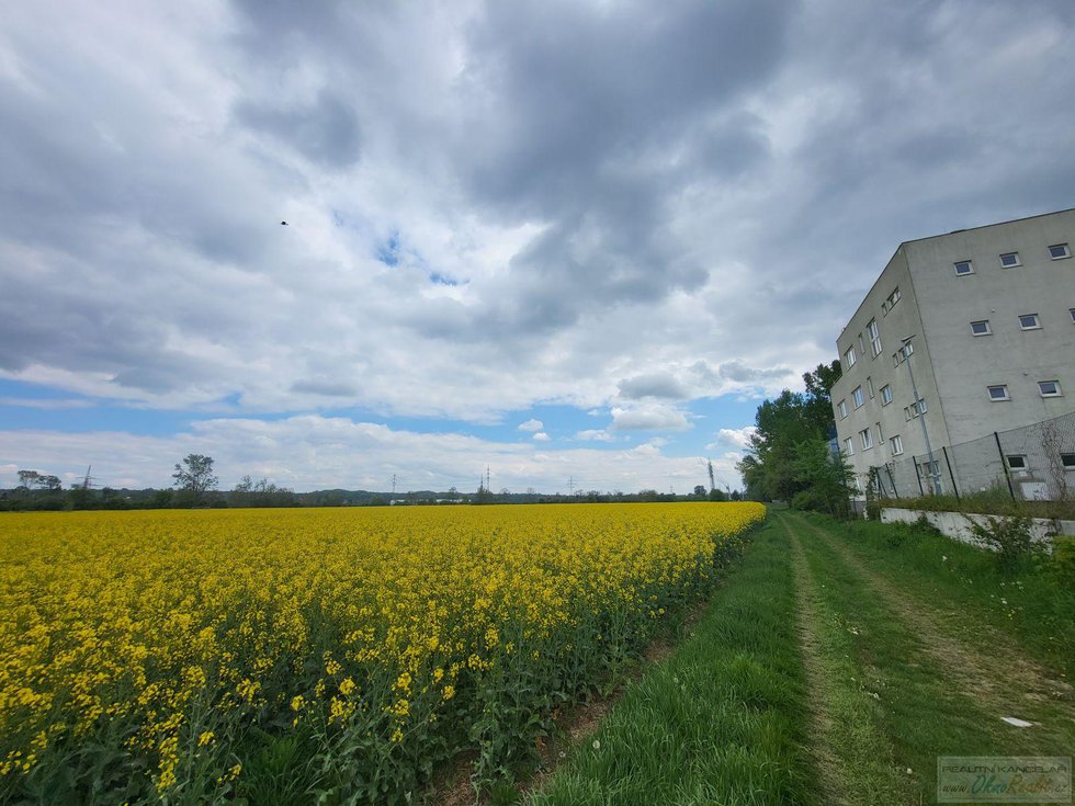 Prodej komerčního pozemku 8351 m², Brno