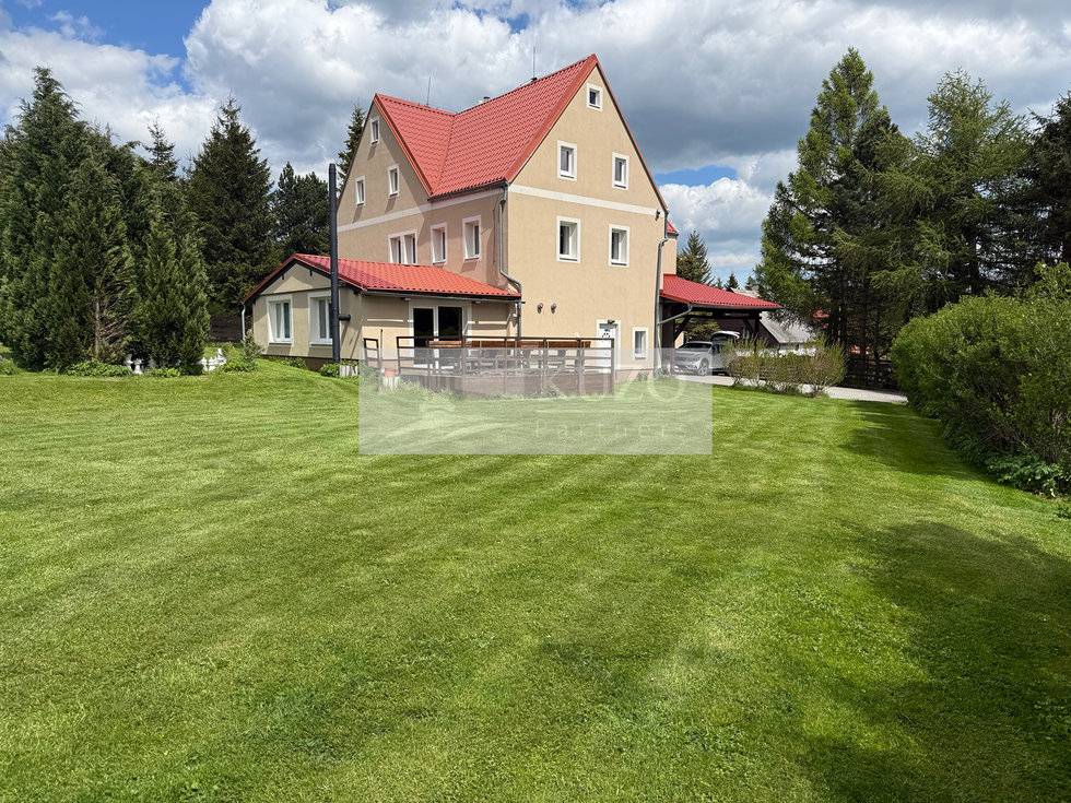 Prodej hotelu, penzionu 367 m², Kovářská