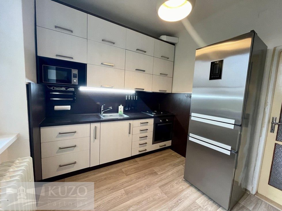 Pronájem bytu 1+1 40 m², Praha