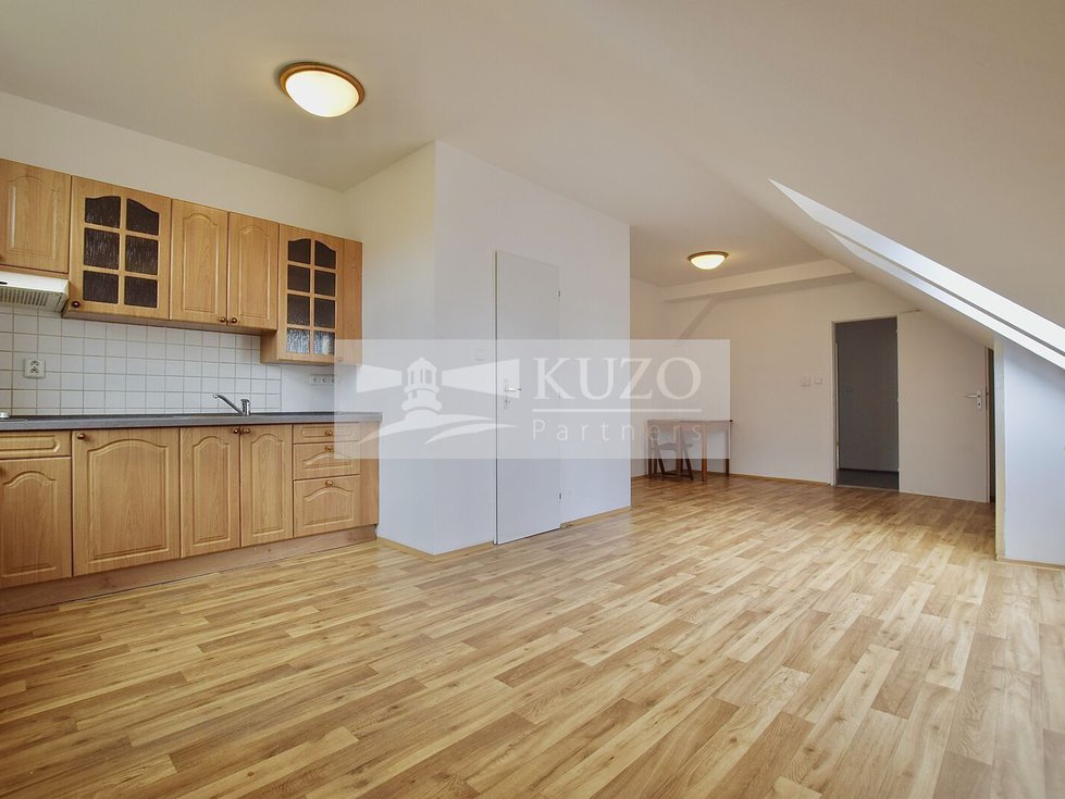 Pronájem bytu 3+1 120 m², Horní Lukavice