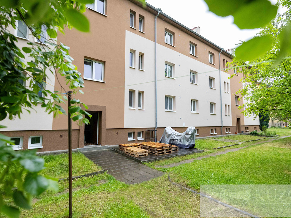 Prodej bytu 2+1 56 m², Oslavany