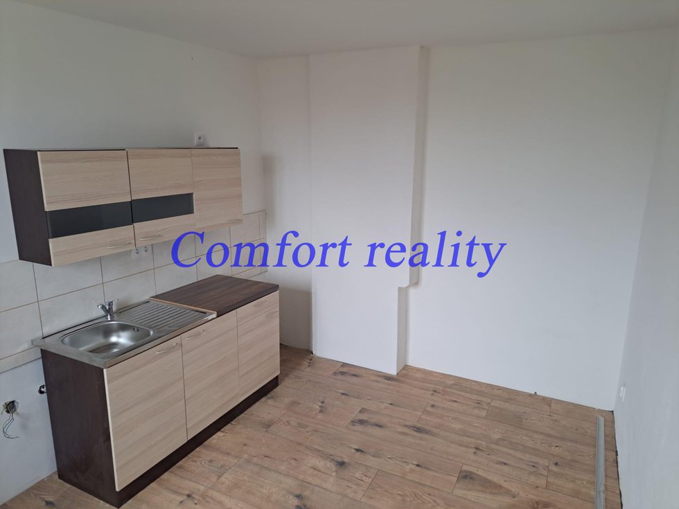 Pronájem bytu 1+kk, garsoniery 20 m², Střítež