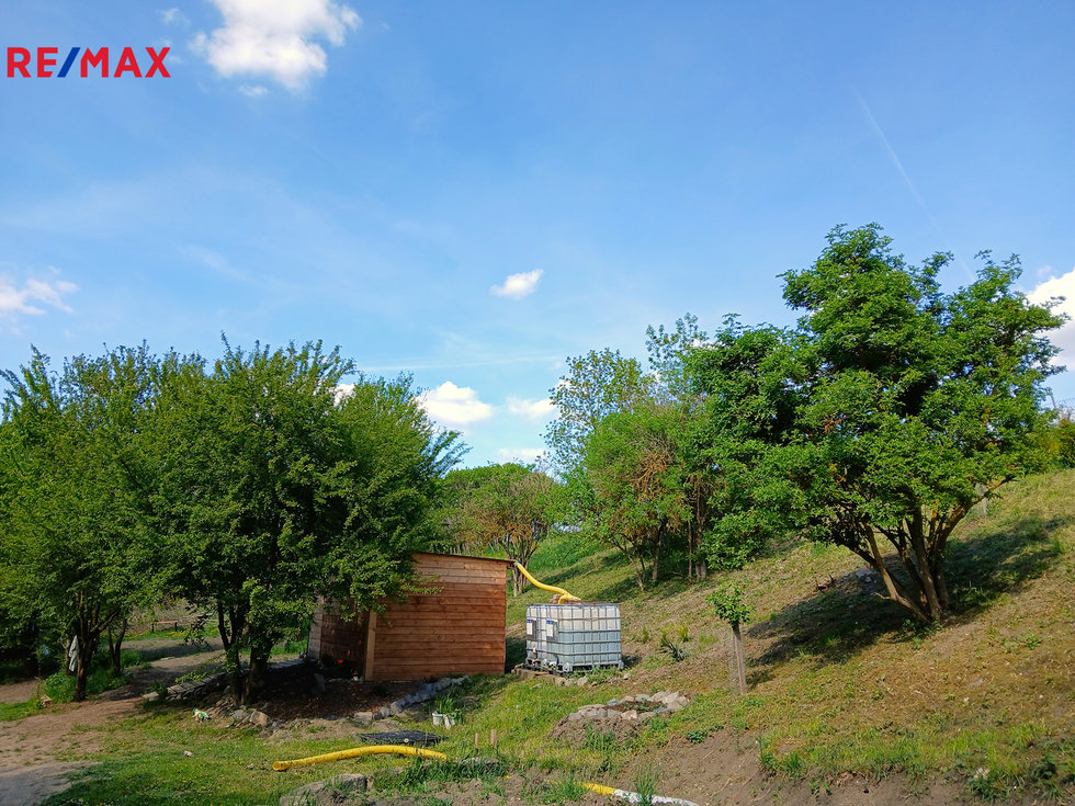 Prodej zahrady 4100 m², Býčkovice
