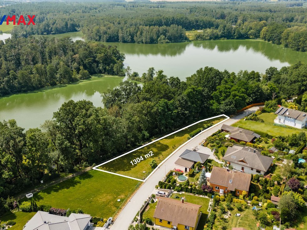 Pronájem stavební parcely 1304 m², Planá nad Lužnicí