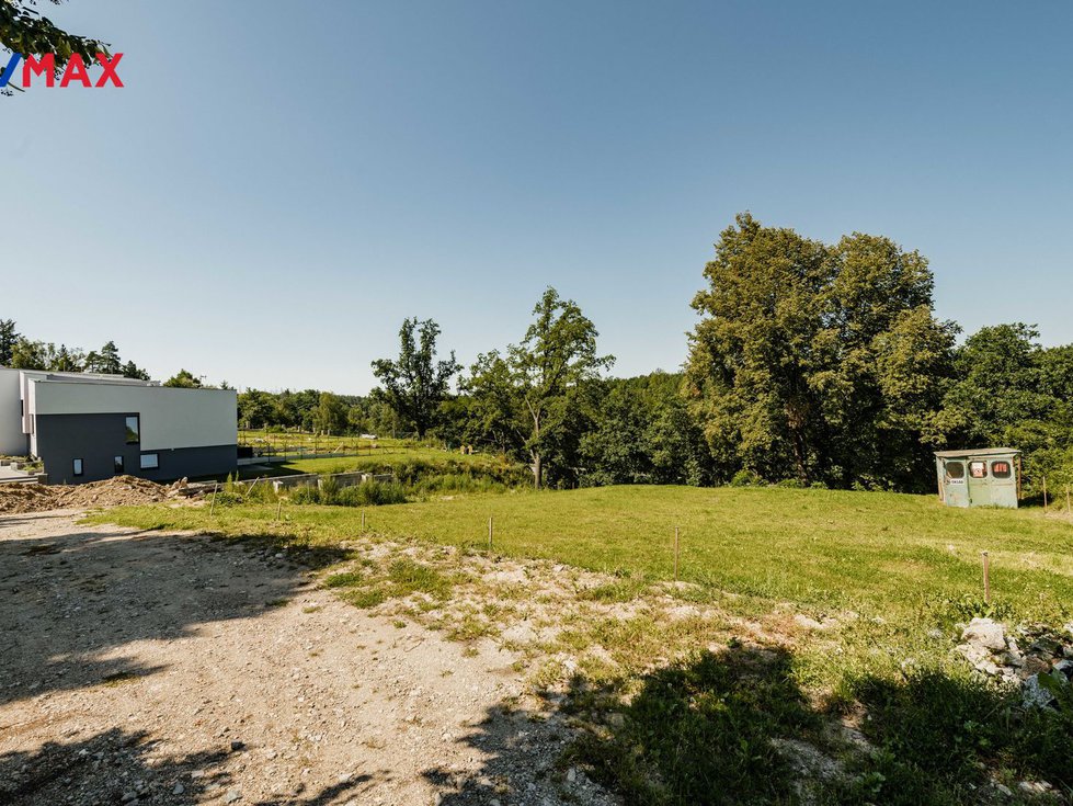 Prodej stavební parcely 1093 m², Planá nad Lužnicí