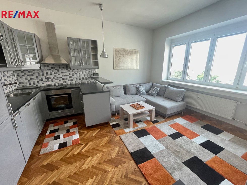 Pronájem bytu 2+kk 51 m², Praha