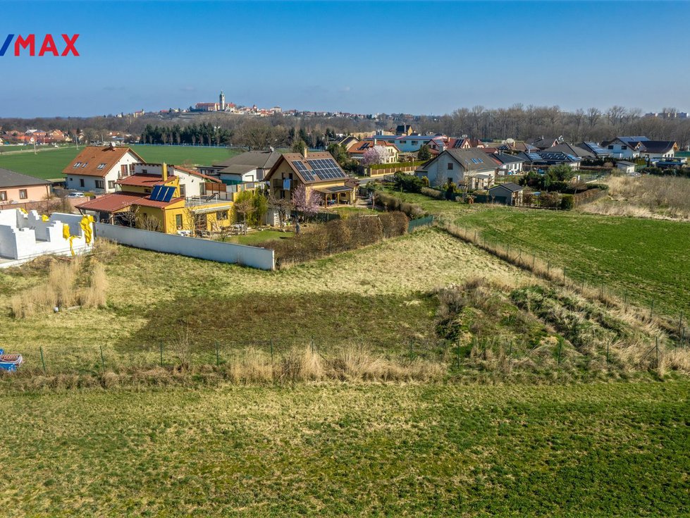 Prodej stavební parcely 995 m², Hořín