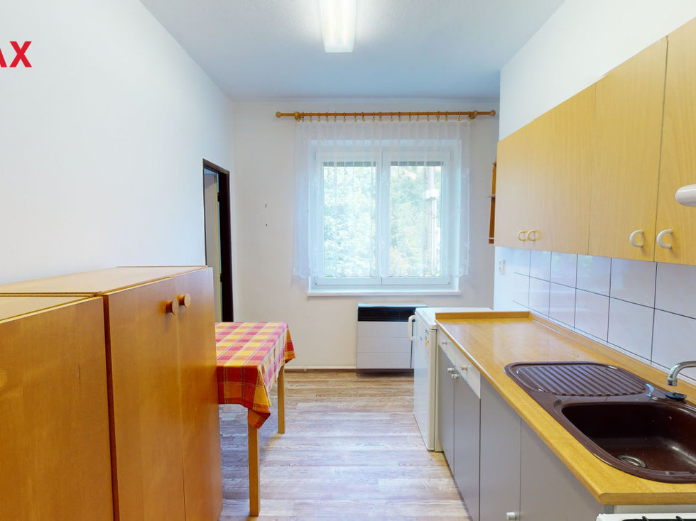 Pronájem bytu 1+1 41 m², Úsobrno