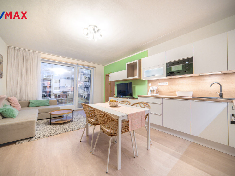 Prodej bytu 2+kk 53 m², Hostivice