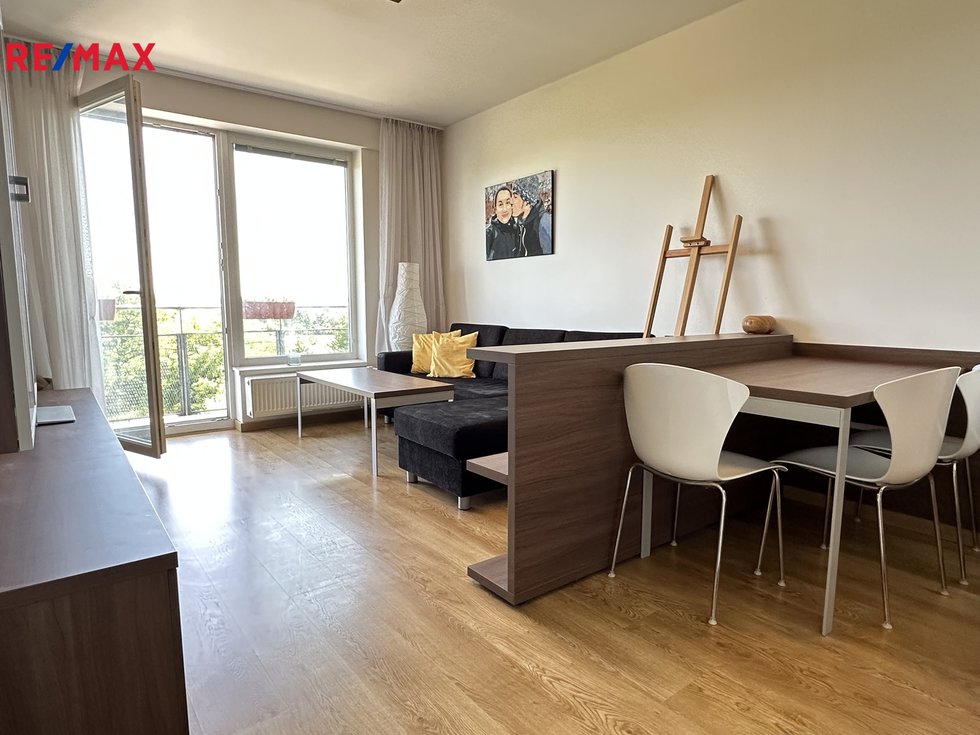 Pronájem bytu 2+kk 57 m², Praha