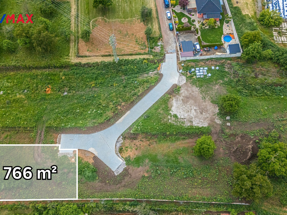 Prodej stavební parcely 766 m², Kouřim