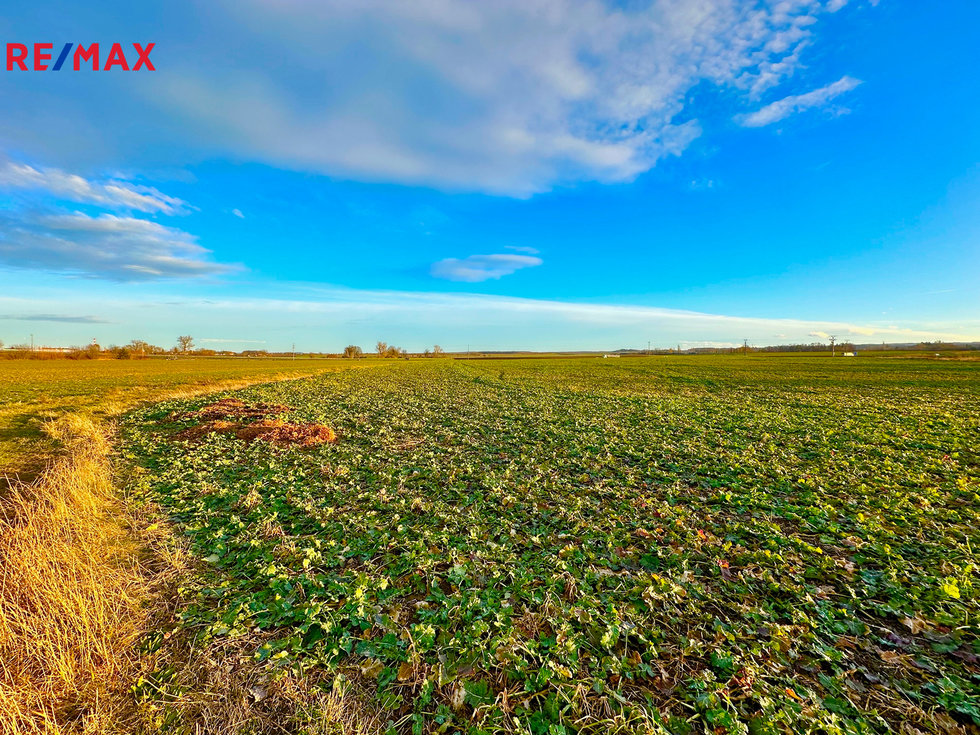 Prodej stavební parcely 1680 m², Slatiňany