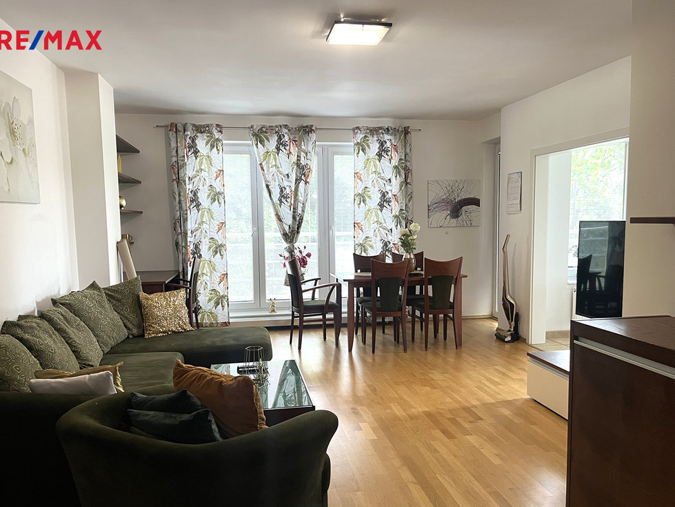 Pronájem bytu 3+1 89 m², Praha