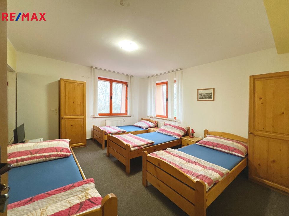 Prodej hotelu, penzionu 846 m², Chrudim