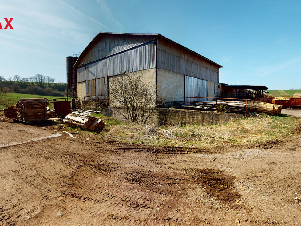 Prodej výrobního objektu 36486 m², Radkov
