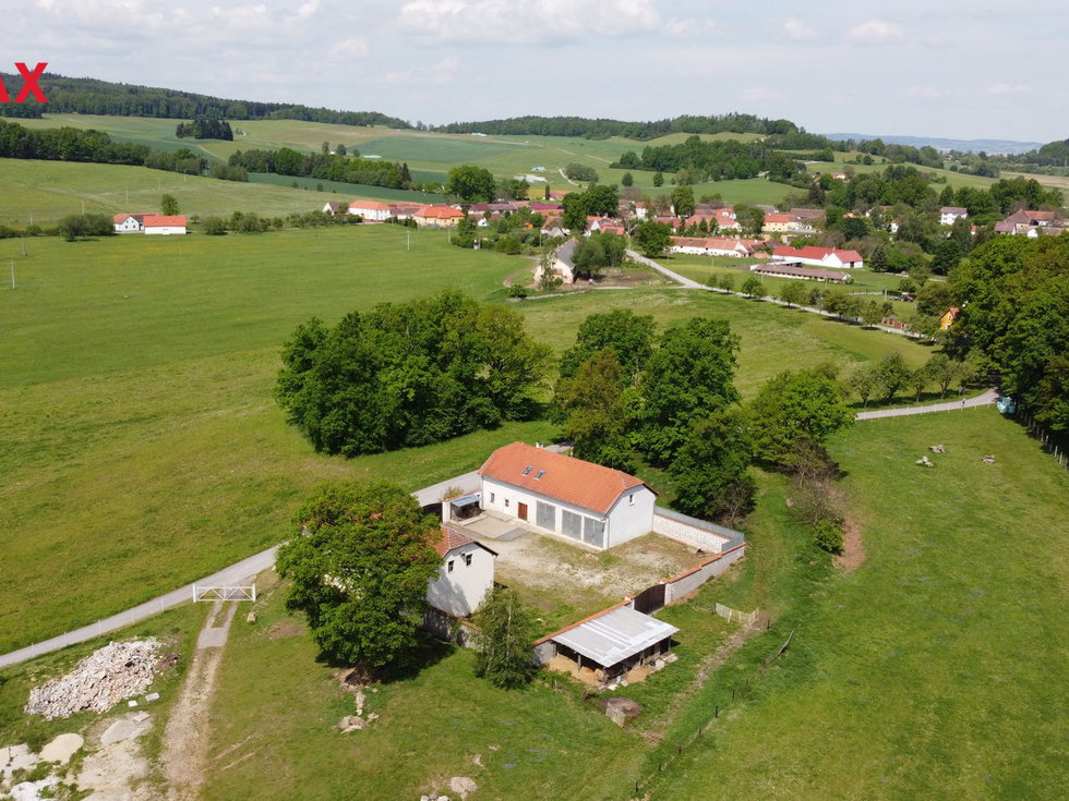 Prodej Ostatních komerčních prostor 460 m², Hracholusky