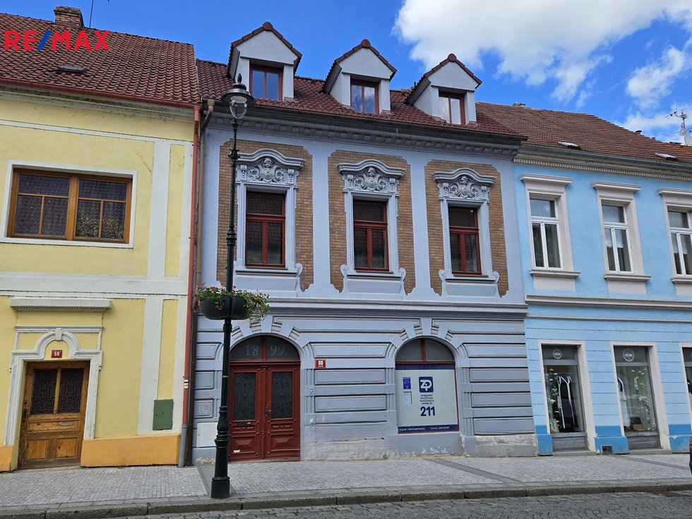 Pronájem pokoje 77 m², Louny