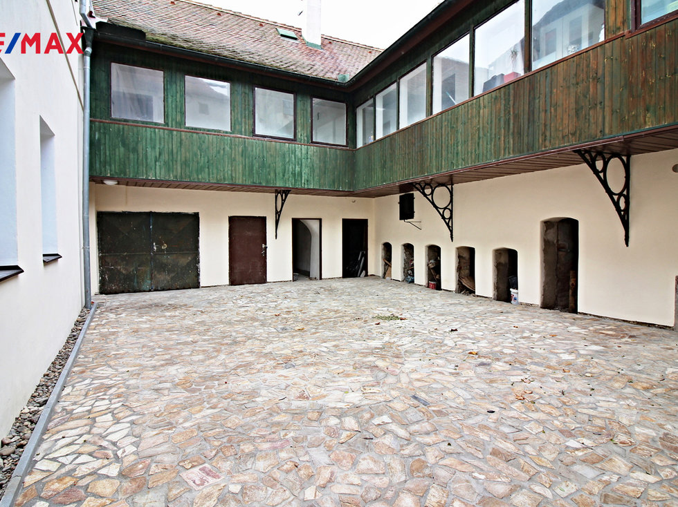 Pronájem obchodu 23 m², Žatec