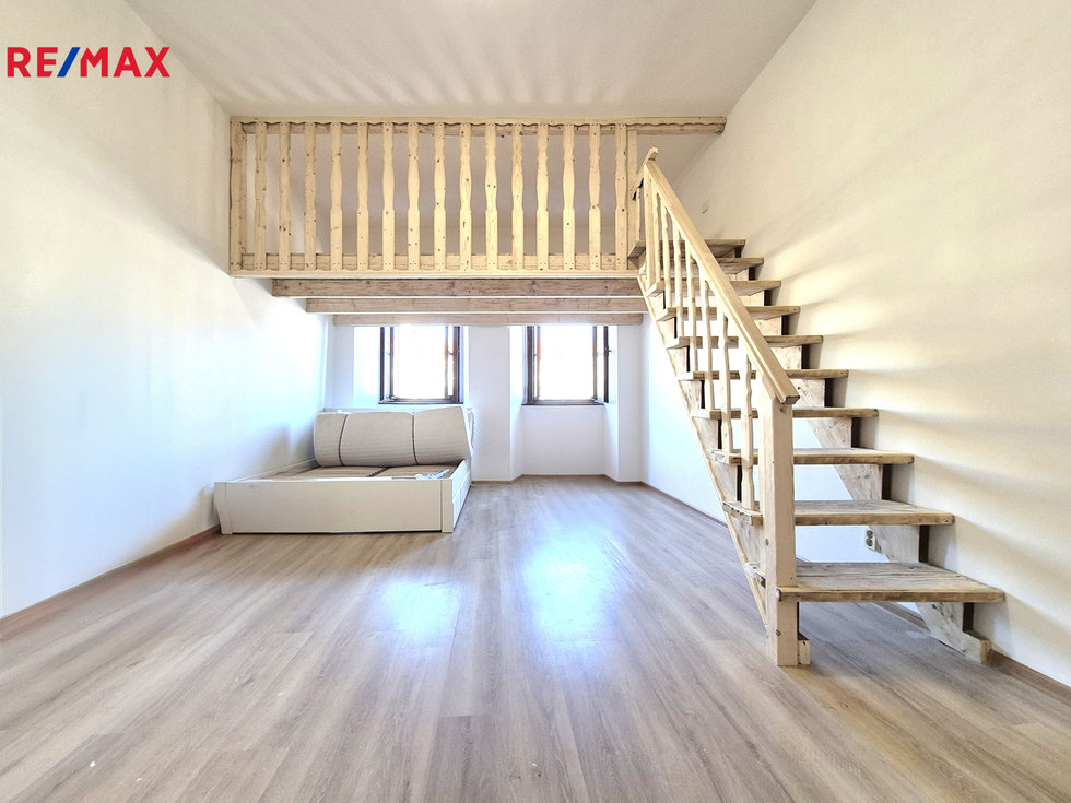 Pronájem bytu 1+1 36 m², Louny