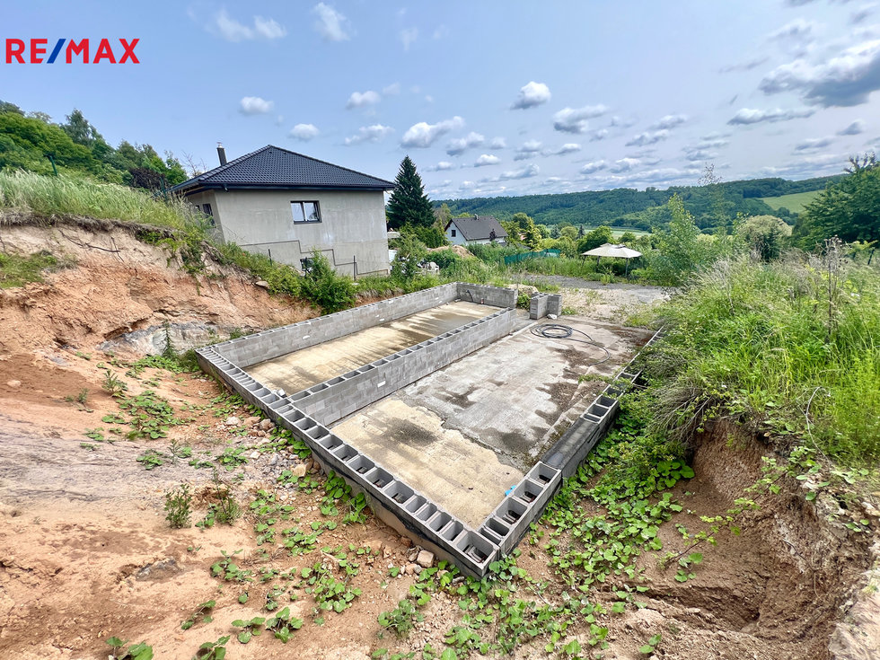 Prodej stavební parcely 1497 m², Domoušice