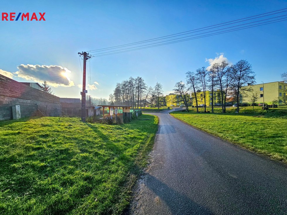 Prodej stavební parcely 400 m², Rokle
