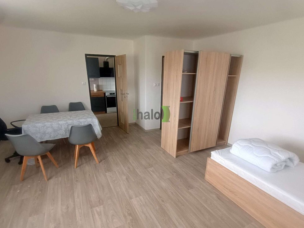 Pronájem bytu 3+1 90 m², České Budějovice