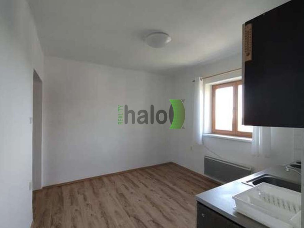 Pronájem bytu 1+1 38 m², Nové Hrady