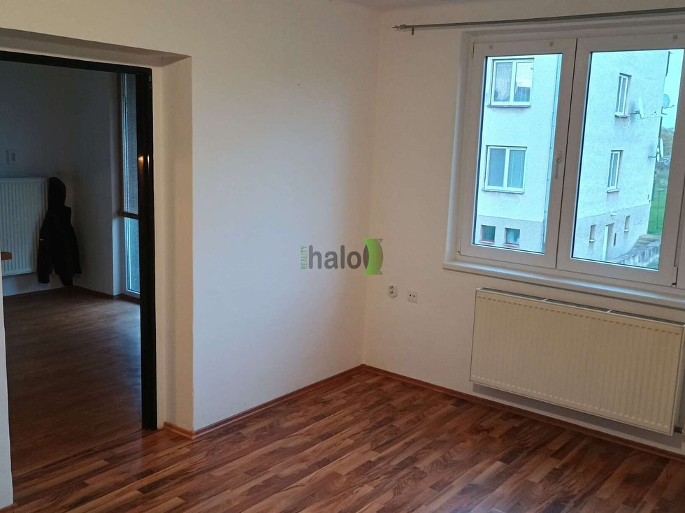 Pronájem bytu 2+1 62 m², Chvalovice