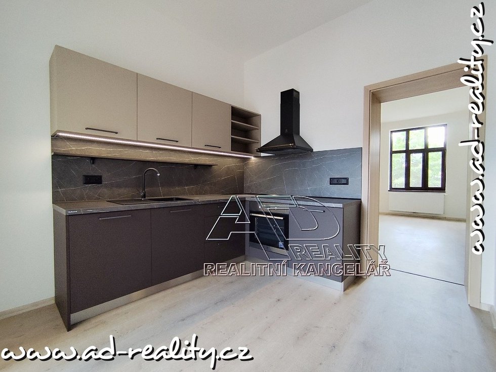 Pronájem bytu 1+kk, garsoniery 40 m², České Budějovice