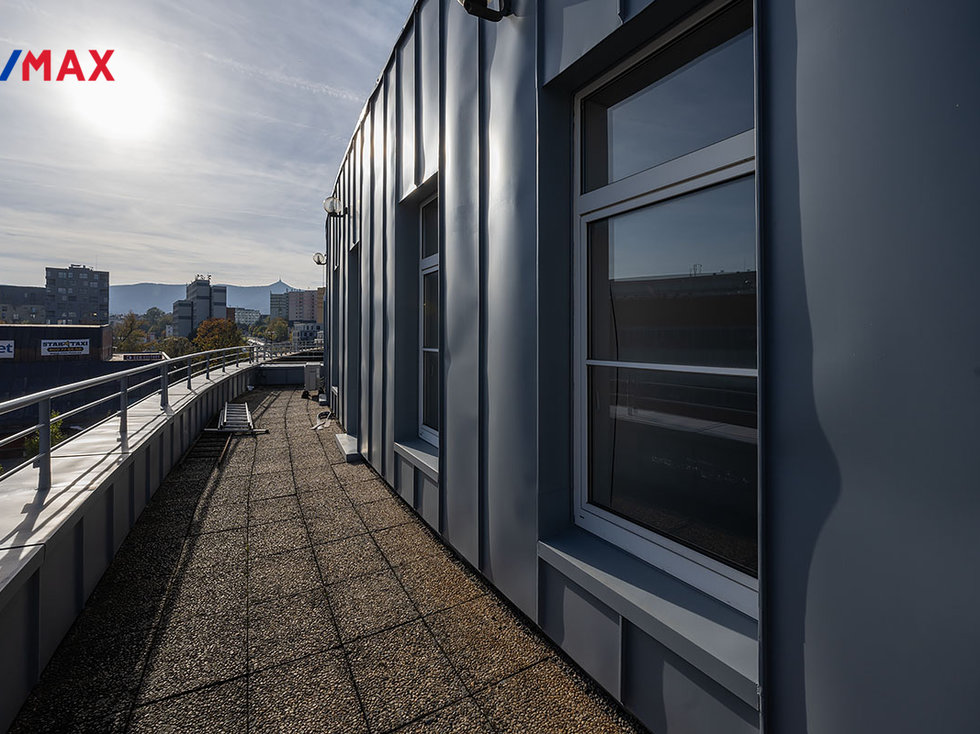 Pronájem kanceláře 48 m², Liberec