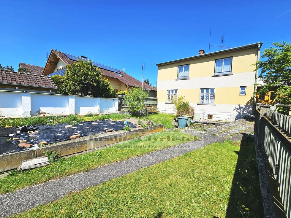 Prodej rodinného domu 220 m², Homole
