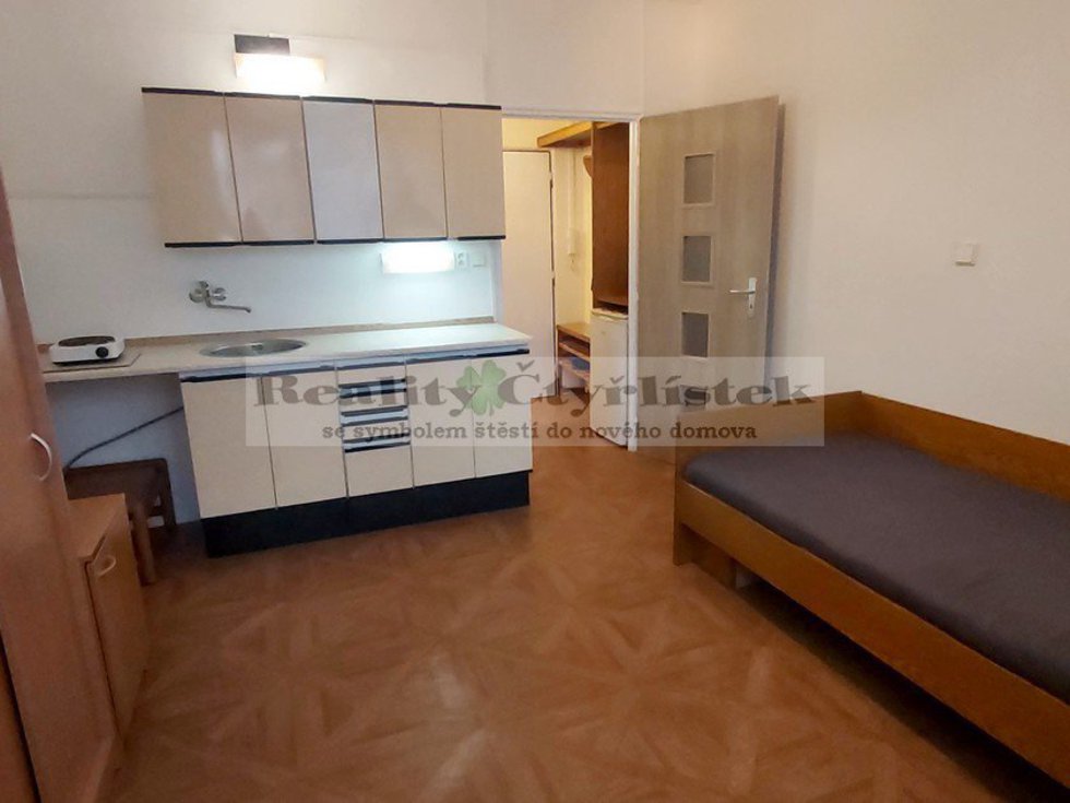 Pronájem bytu 1+kk, garsoniery 20 m², České Budějovice