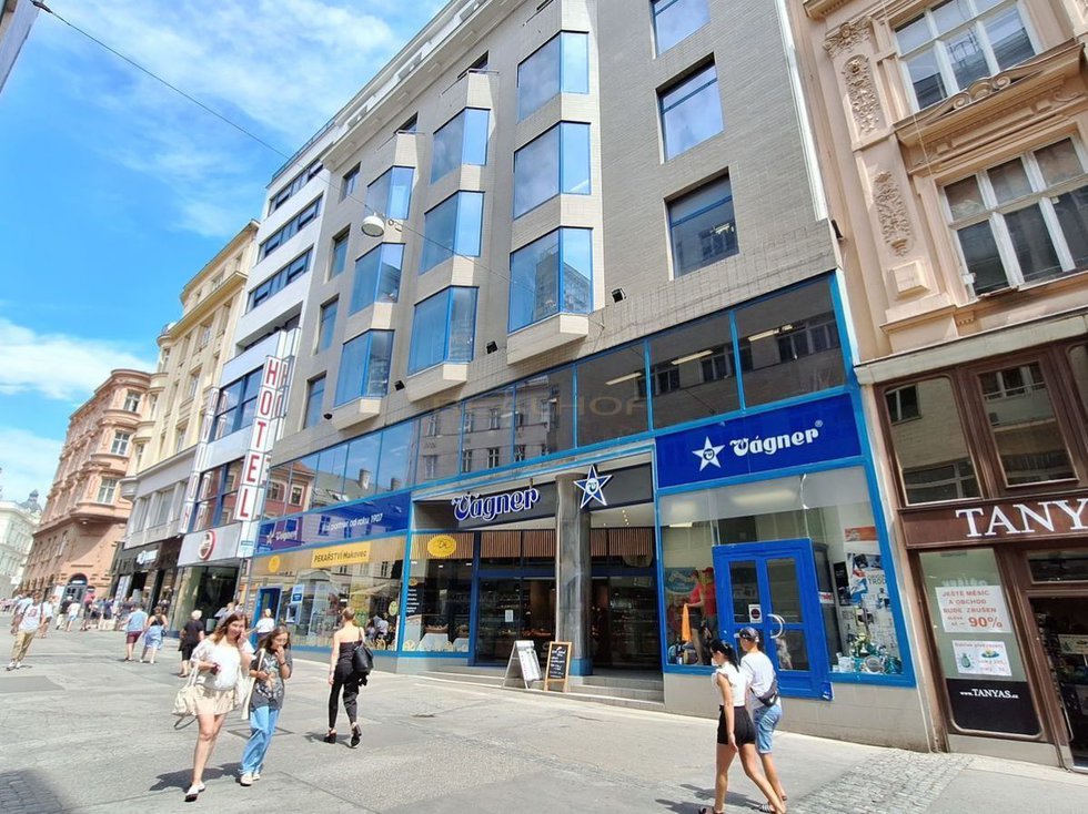 Pronájem obchodu 150 m², Brno