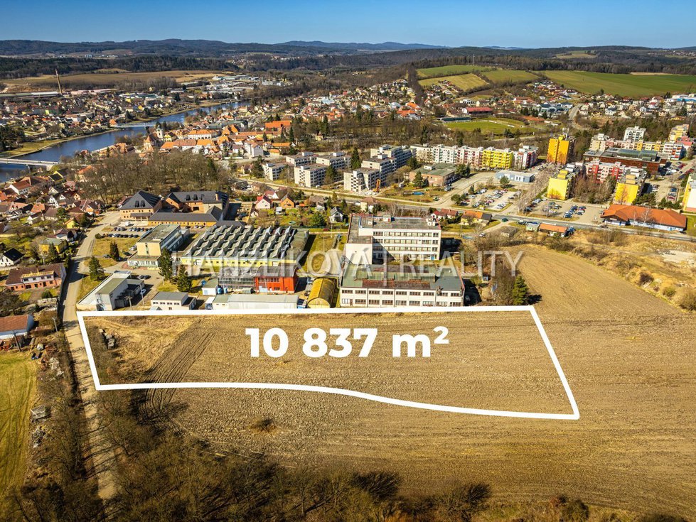 25-03-18 Týn nad Vltavou Komerční_4_00000.jpg