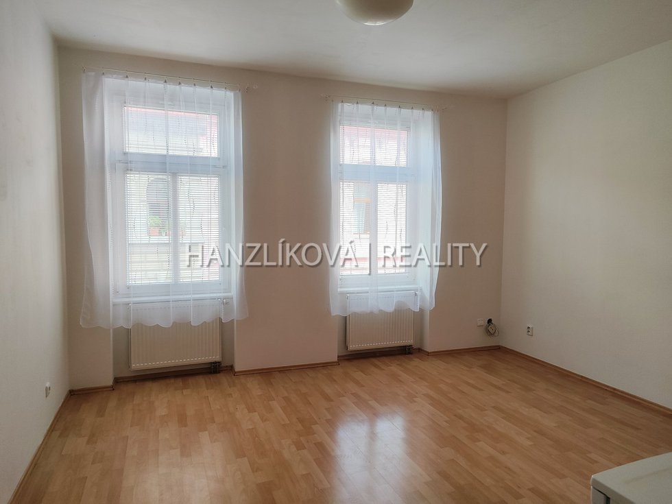 Pokoj, pronájem bytu 1+kk, Riegrova, České Budějov
