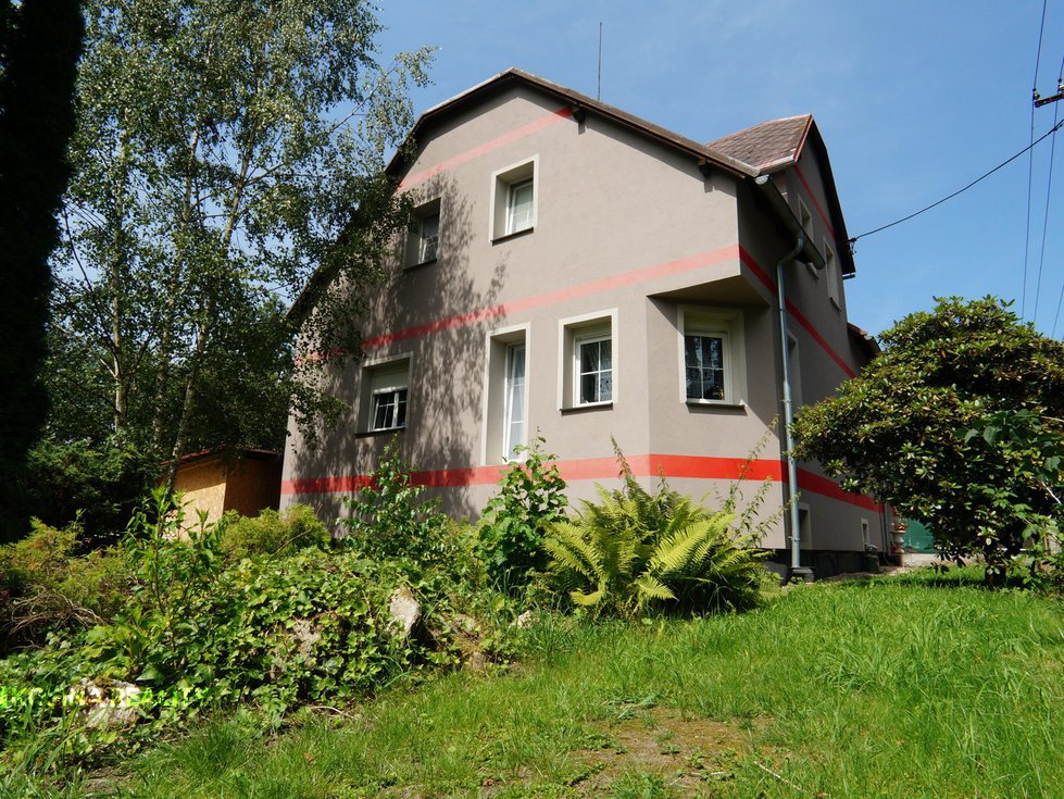 Prodej dvougeneračního domu 195 m², Kaceřov