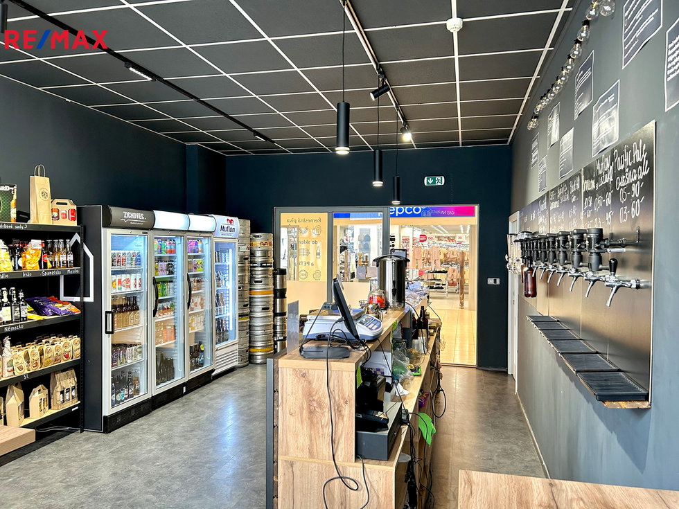 Pronájem obchodu 54 m², Praha