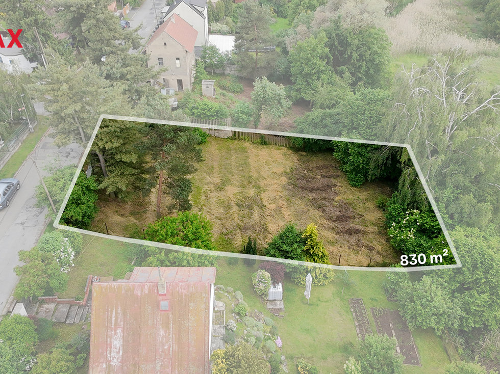 Prodej zahrady 830 m², Tuklaty