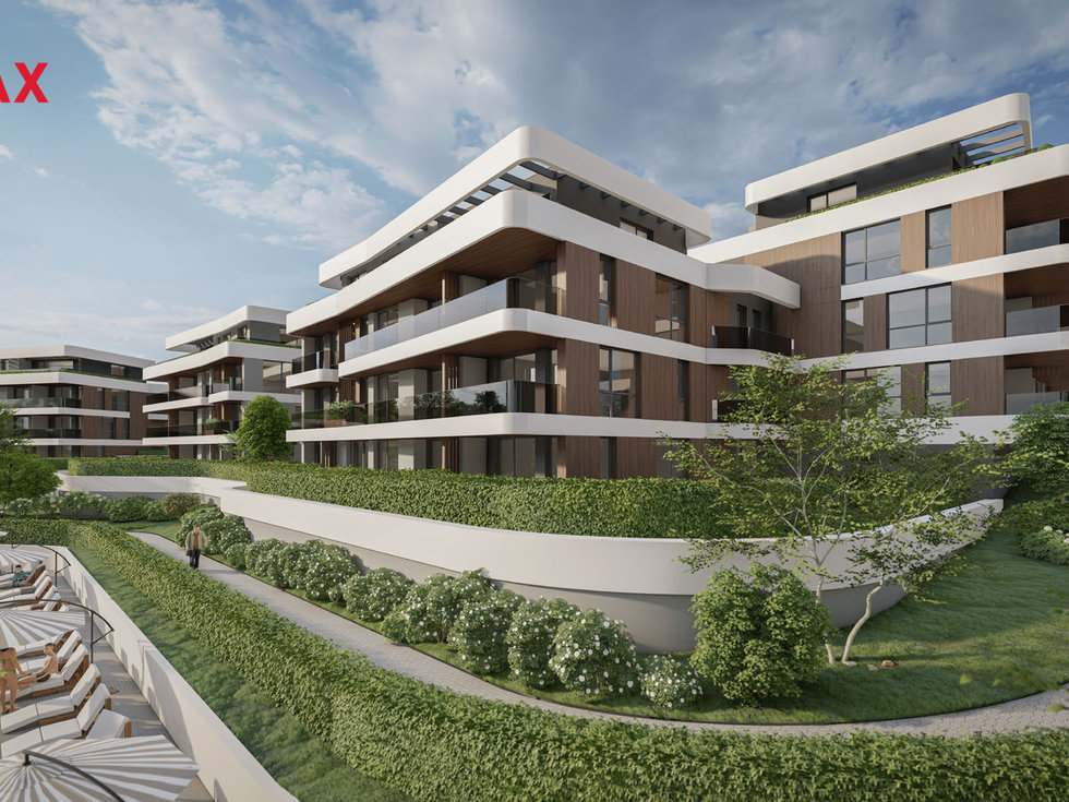 Prodej Ostatních komerčních prostor 3315 m²