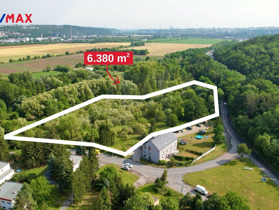 Prodej komerčního pozemku 6380 m², Praha