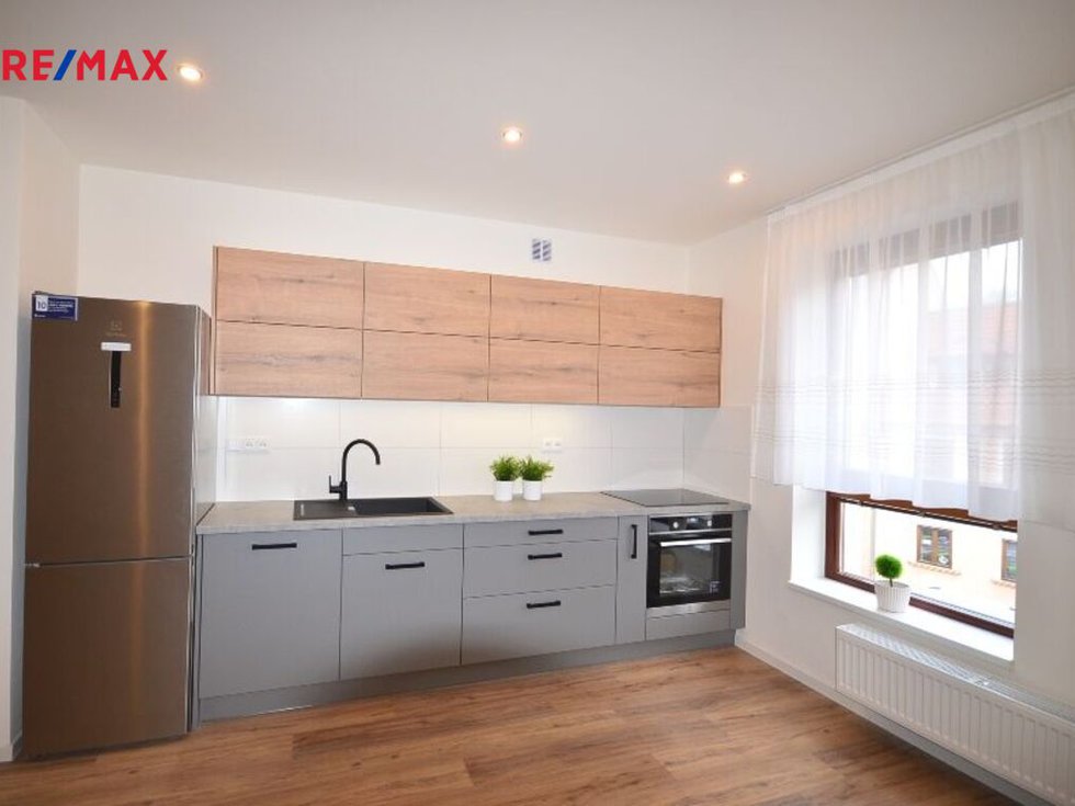 Pronájem bytu 2+kk 74 m², Slaný