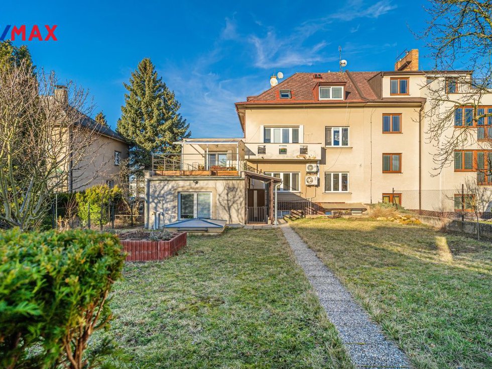Prodej rodinného domu 473 m², Praha