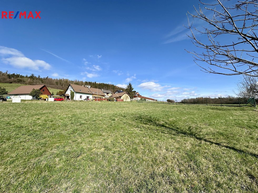 Prodej stavební parcely 1143 m², Kublov