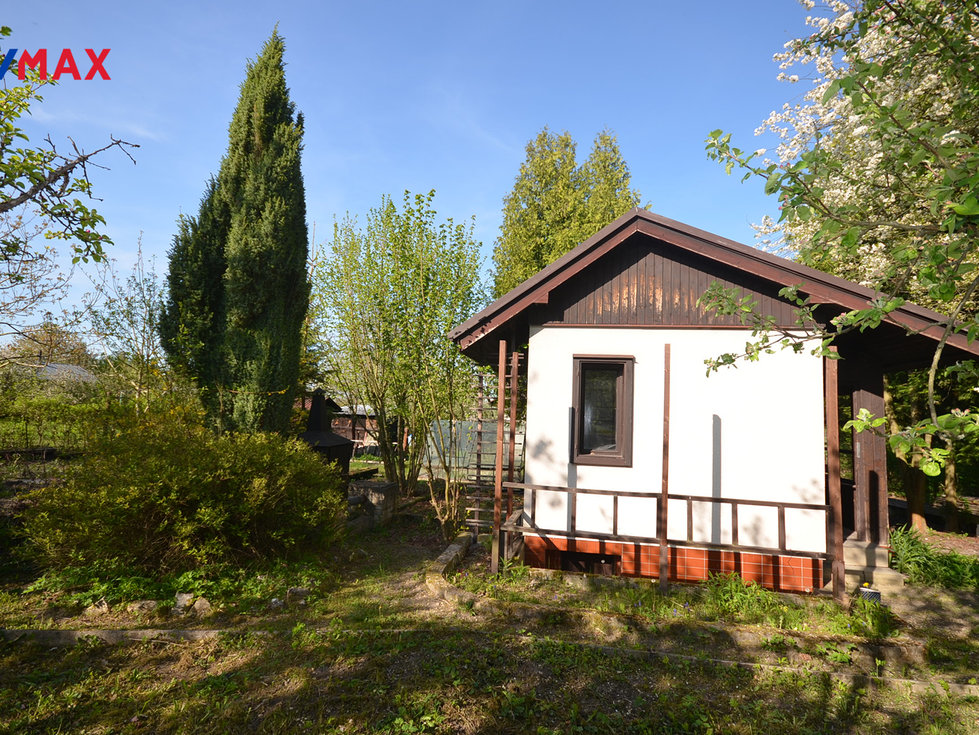 Prodej chaty 18 m², Libušín