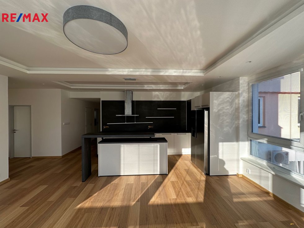 Pronájem bytu 5+kk 113 m², Praha