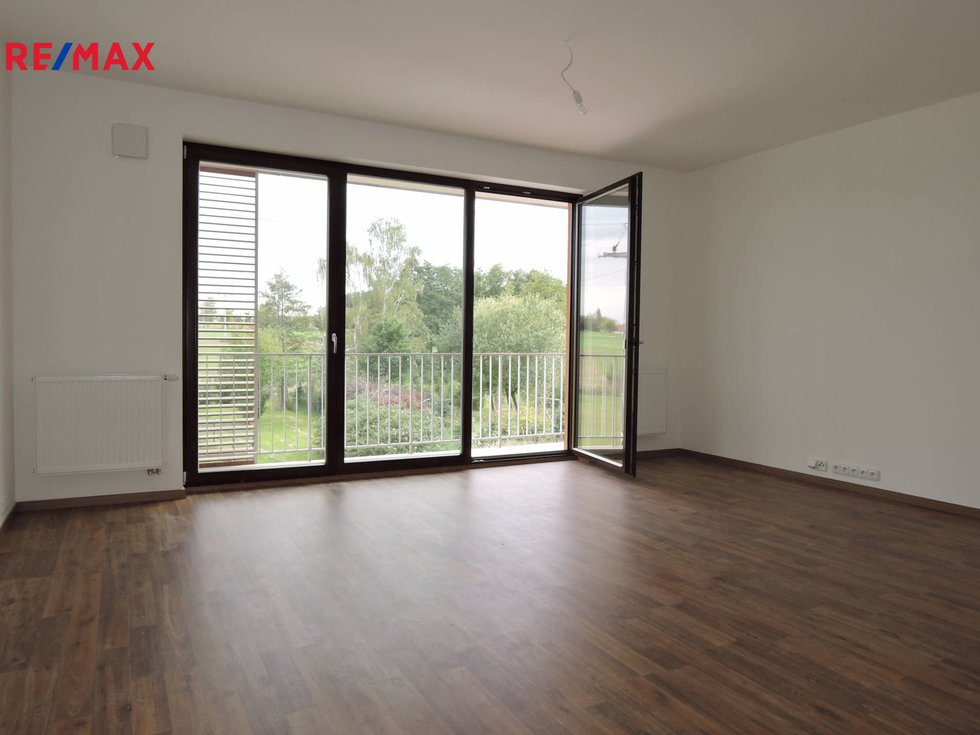 Pronájem bytu 2+kk 59 m², Hostivice