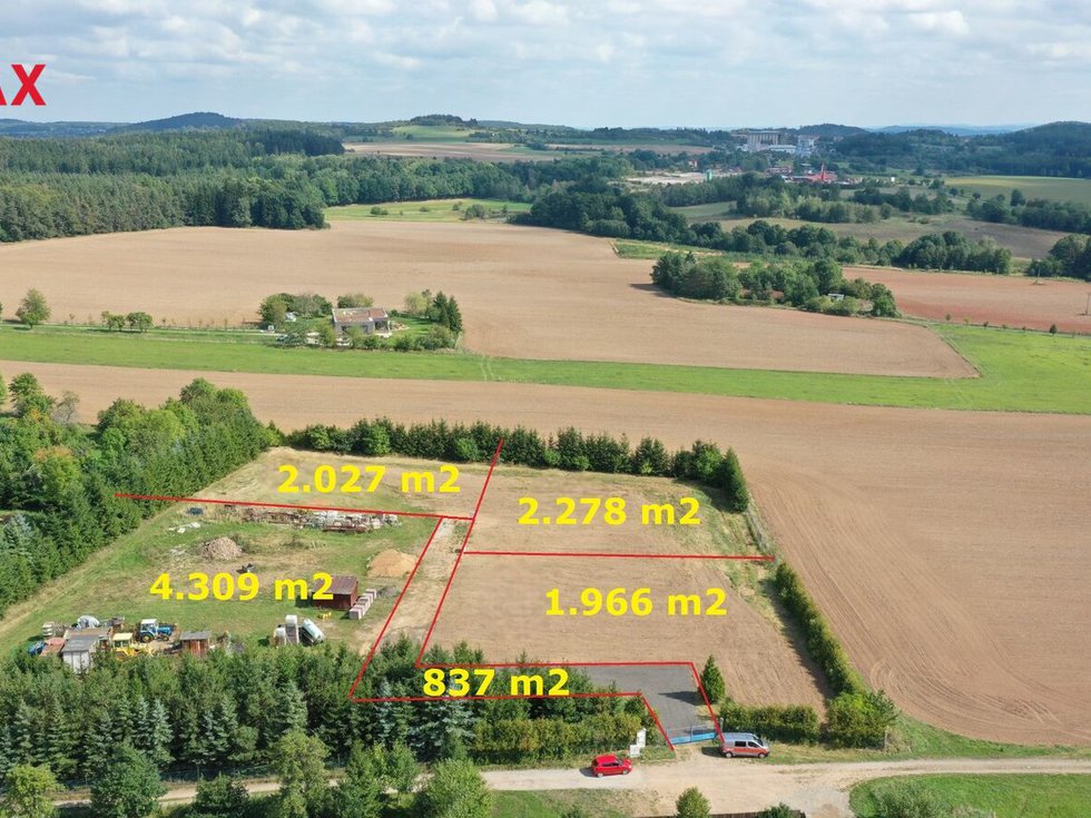 Prodej stavební parcely 11417 m², Lazsko