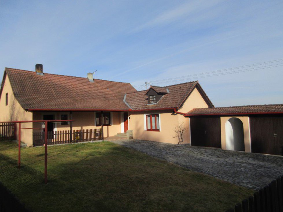 Prodej rodinného domu 230 m², Skočice