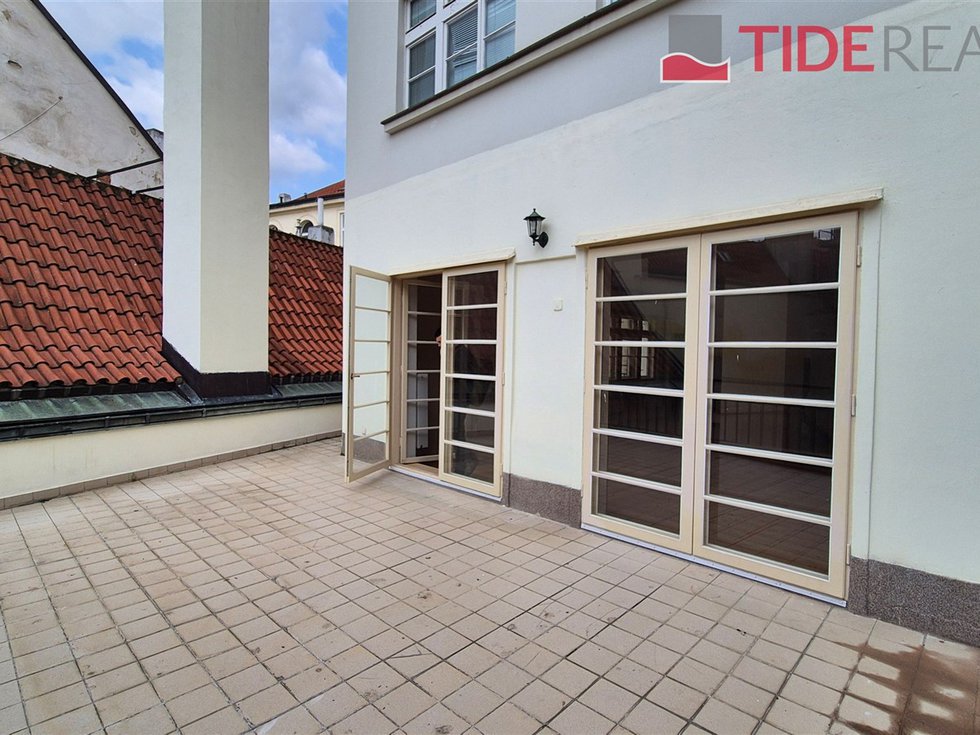 Pronájem bytu 1+kk, garsoniery 25 m², Praha