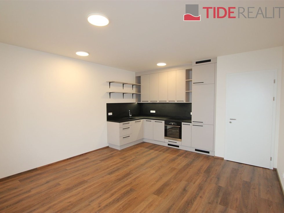 Pronájem bytu 2+kk 65 m², Praha